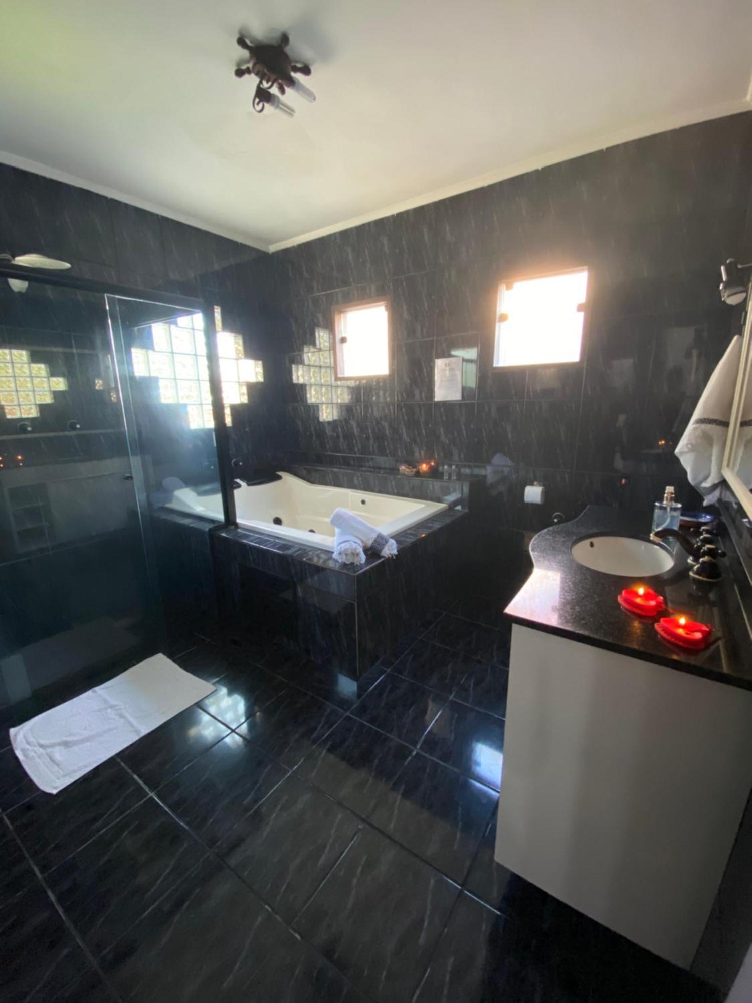 Bahan Suites Privativas - Ideal Para Casais Ubatuba Esterno foto